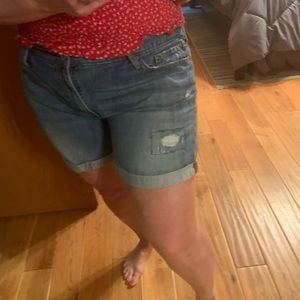 Levi’s boyfriend destroyed jeans sz 16